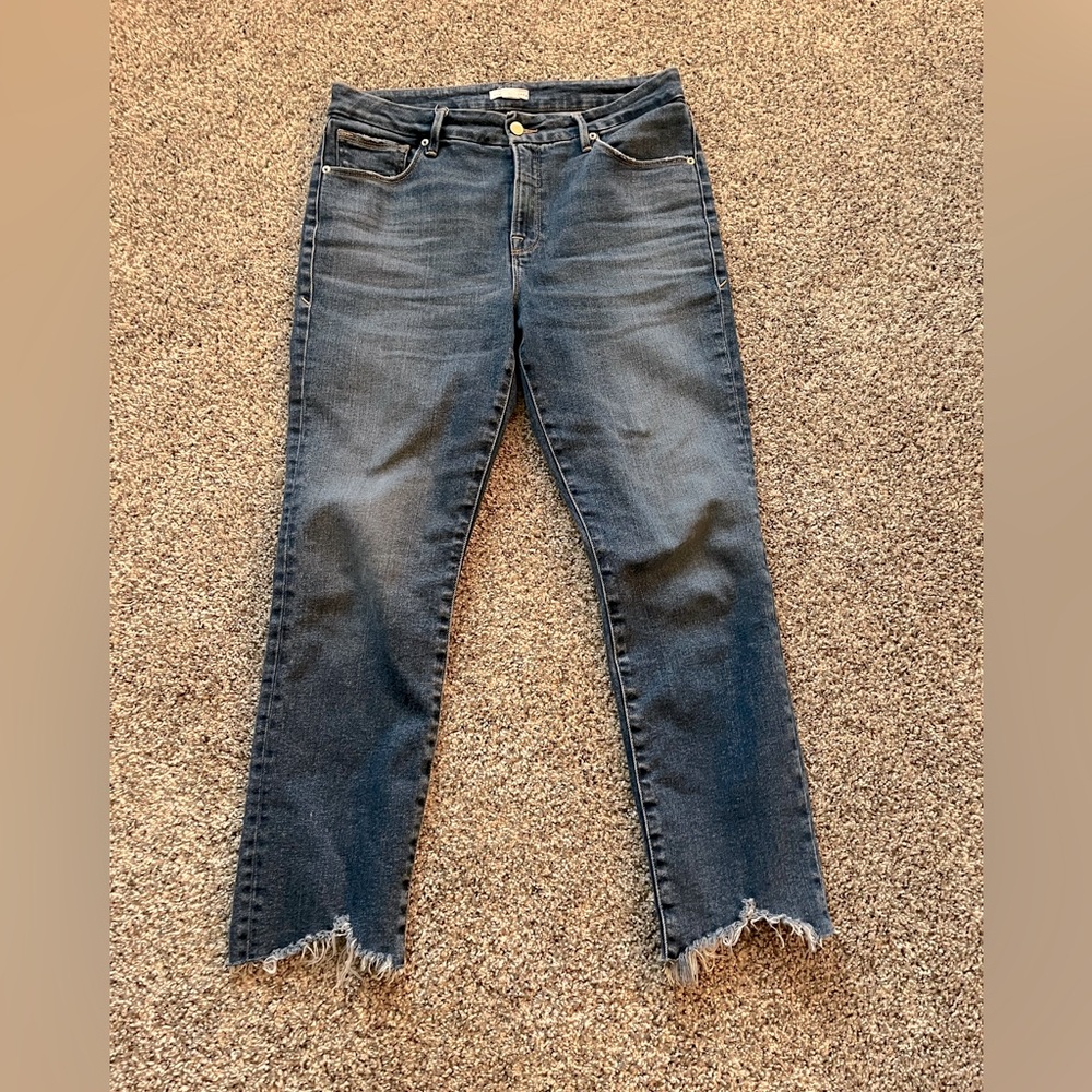 Good American 8/29 frayed hem